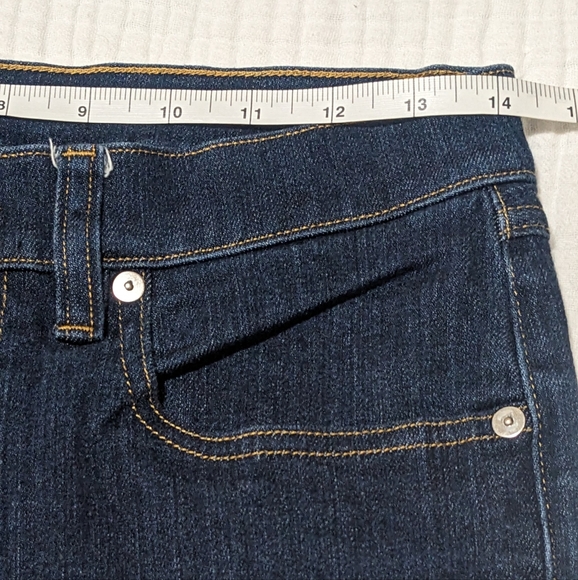 ⭐ BOGO BDG drainpipe high rise jeans - Picture 4 of 9